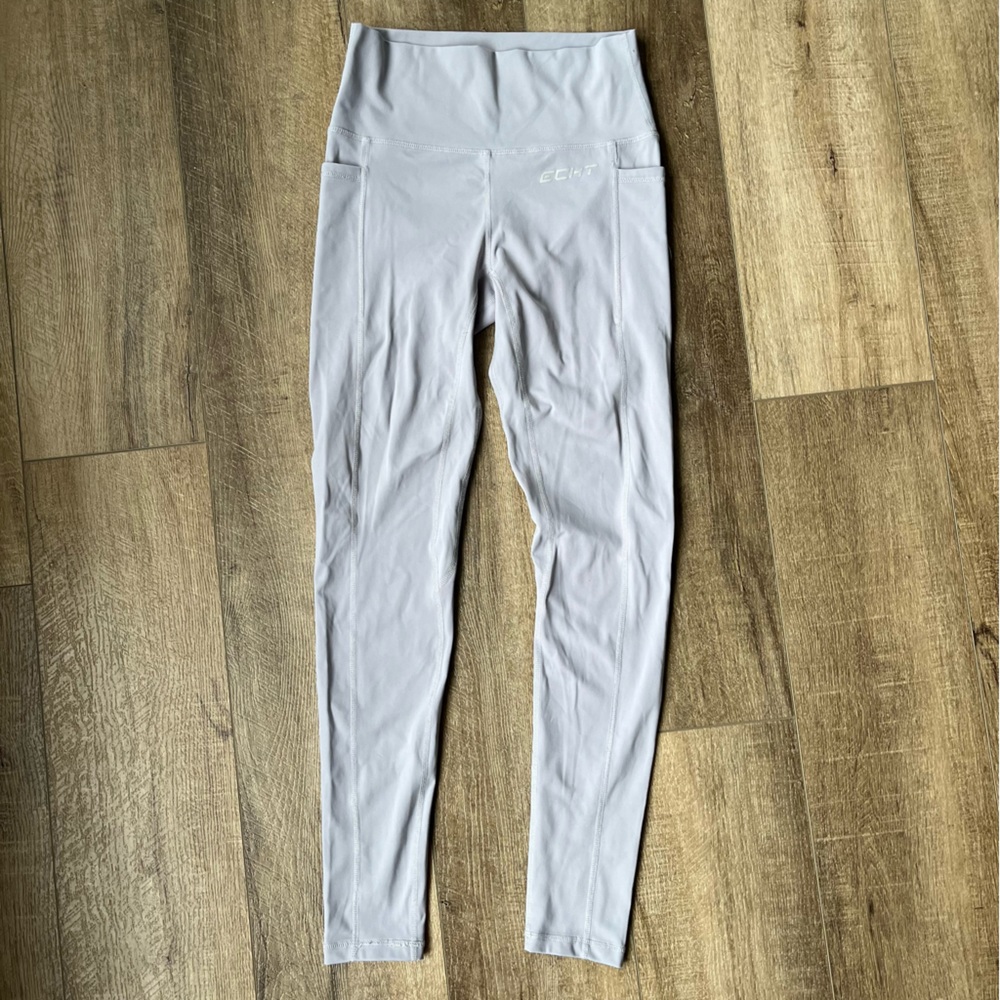 ECHT Women’s Light Purple Leggings Size medium Workout
